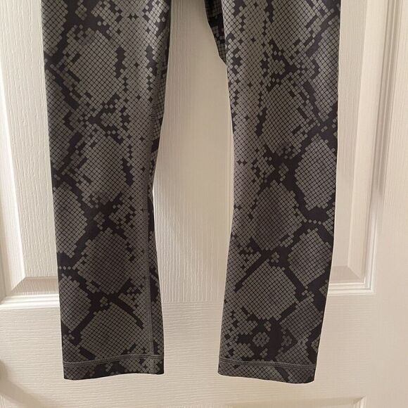 Lululemon Wunder Under Crop III Leggings Ziggy Snake Gator Green Women's Size 4 - Picture 4 of 15